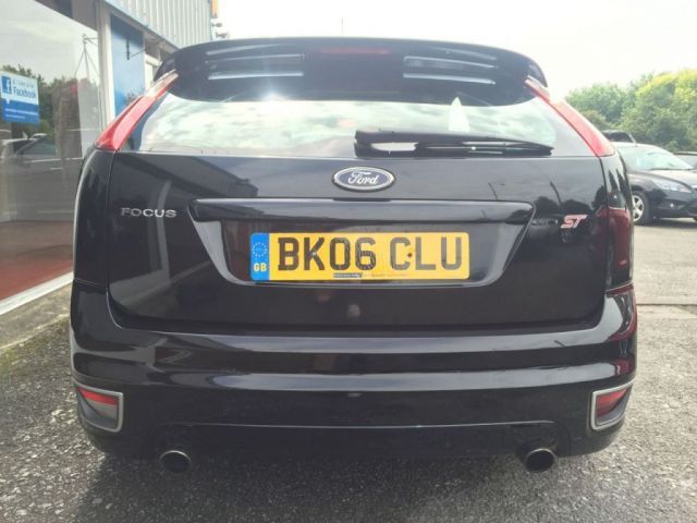 2006 Ford Focus 2.5 ST-2 3d image 3