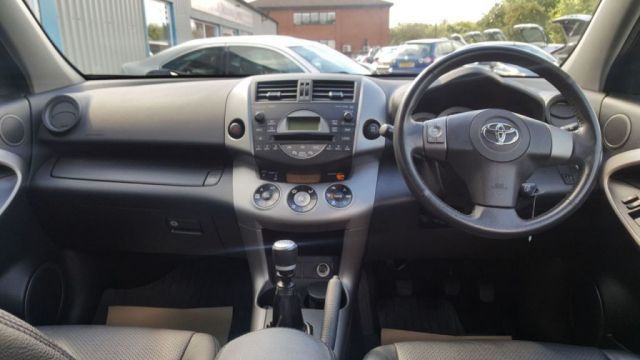 2007 Toyota RAV4 2.2 XT4 D-4D 5d image 7