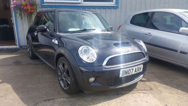 2007 MINI Hatch 1.6 Cooper S 3d image 1