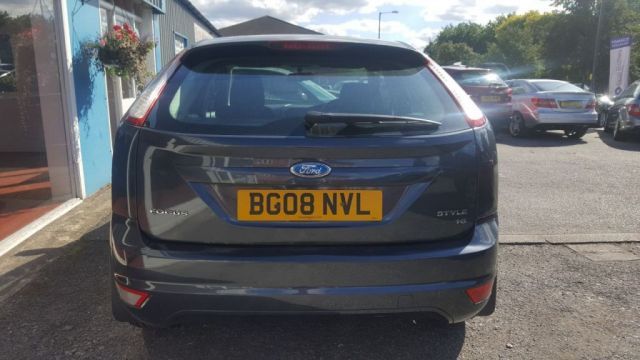 2008 Ford Focus 1.6 Style 5d image 5