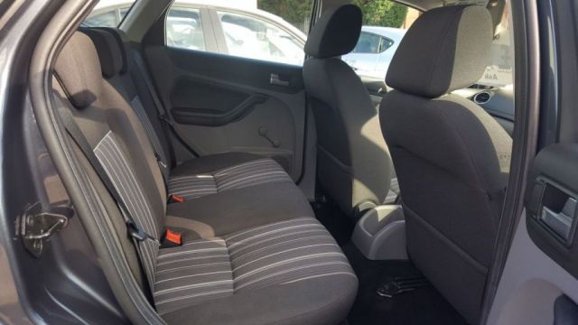 2008 Ford Focus 1.6 Style 5d image 8