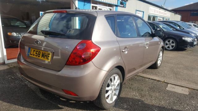 2008 Kia Ceed 1.6 LS 5d image 6