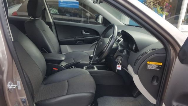 2008 Kia Ceed 1.6 LS 5d image 7