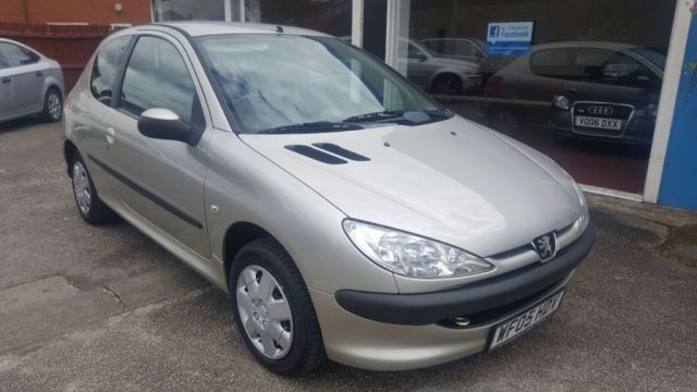 2005 Peugeot 206 1.4 S 3d image 1