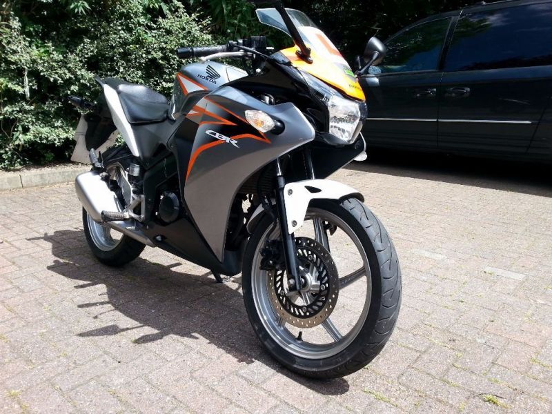 2011 Honda CBR125R image 6