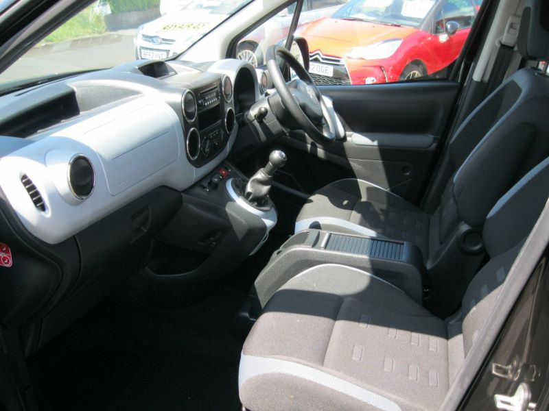 2013 Citroen Berlingo Multispace 1.6 HDi XTR 5dr image 7