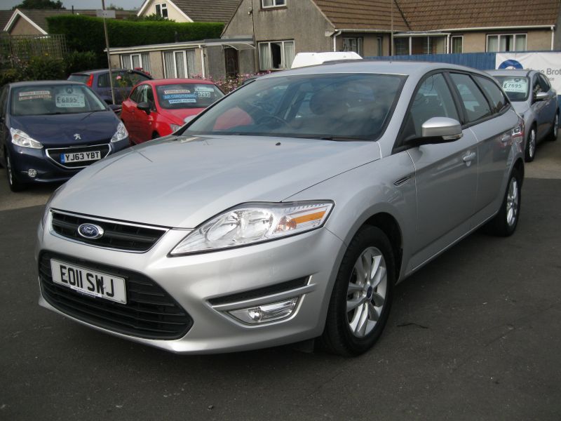 2011 Ford Mondeo 2.0 TDCi Zetec 5dr image 3