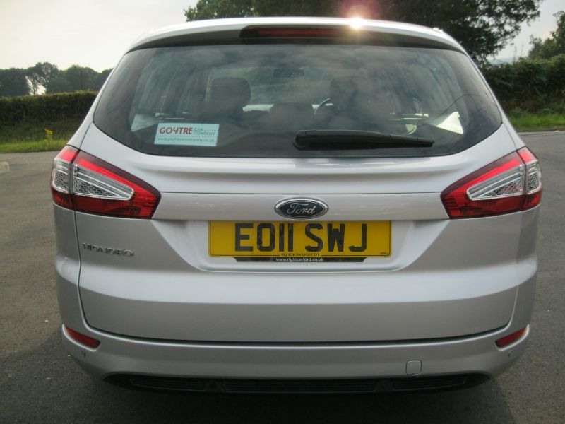 2011 Ford Mondeo 2.0 TDCi Zetec 5dr image 5