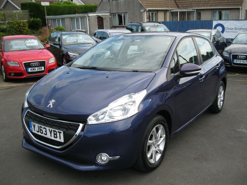 2013 Peugeot 208 1.4 HDi 5dr image 3