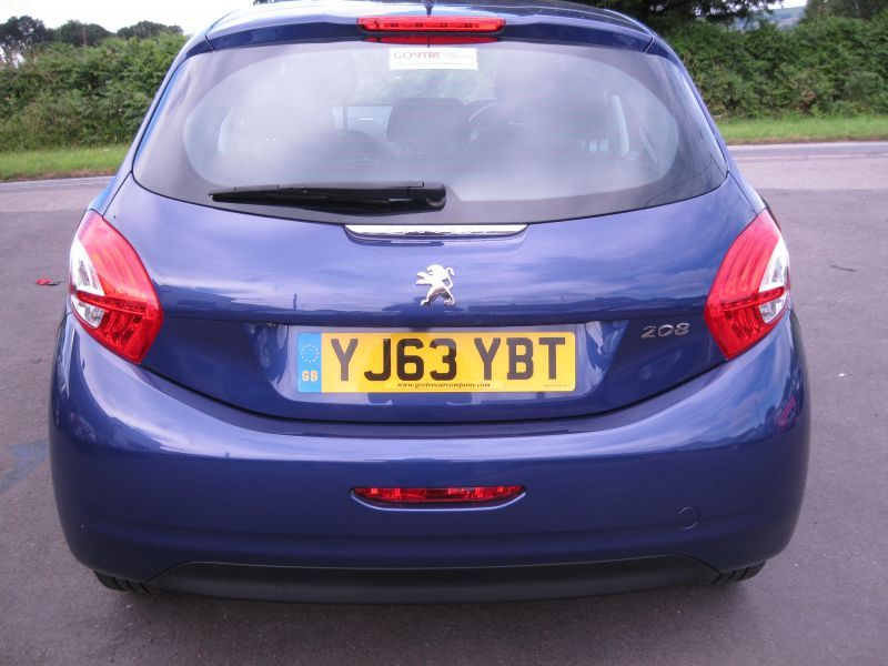 2013 Peugeot 208 1.4 HDi 5dr image 5