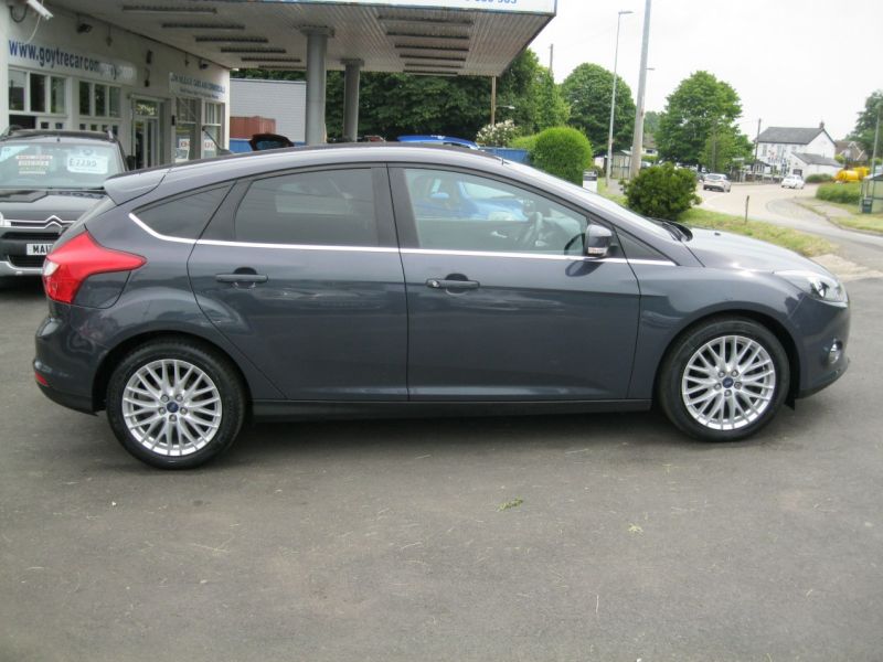 2012 Ford Focus 1.6 TDCi Zetec 5dr image 4