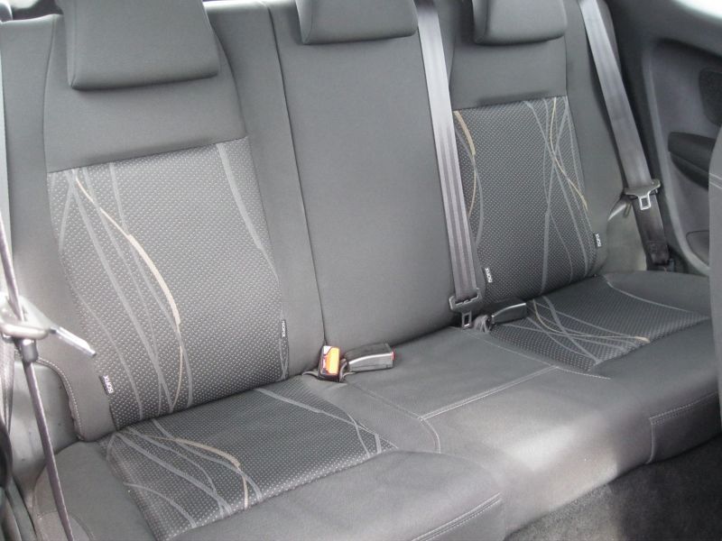 2012 Peugeot 208 1.4 HDi 3dr image 9