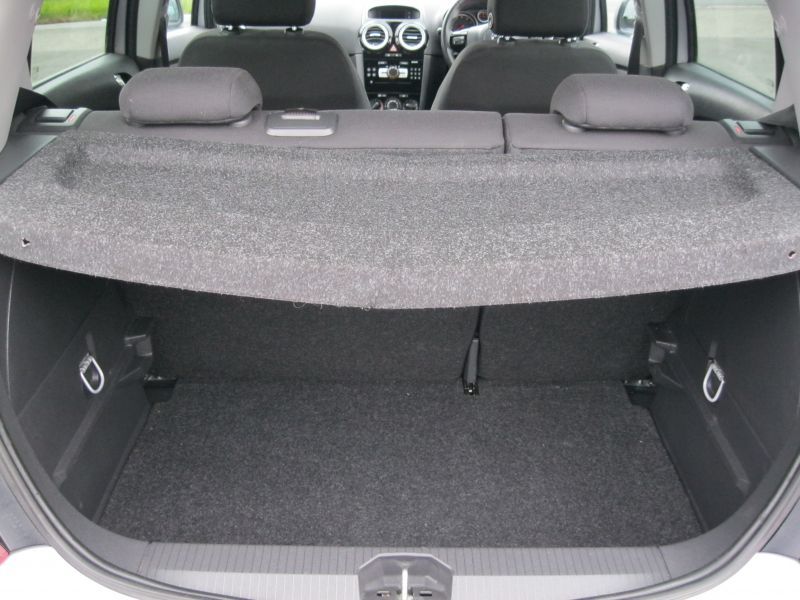 2012 Vauxhall Corsa 1.2 i 16v SXi 5dr image 10