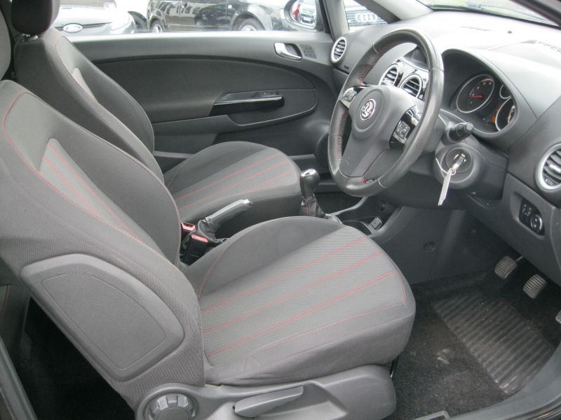 2011 Vauxhall Corsa 1.2 i 16v SXi 3dr image 7