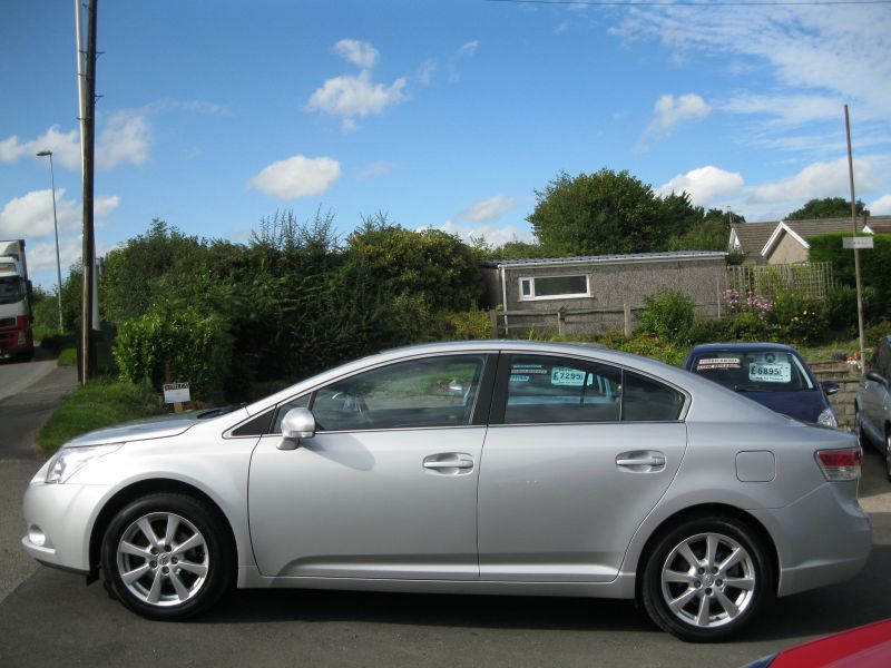 2009 Toyota Avensis 1.8 V-Matic TR 4dr image 4