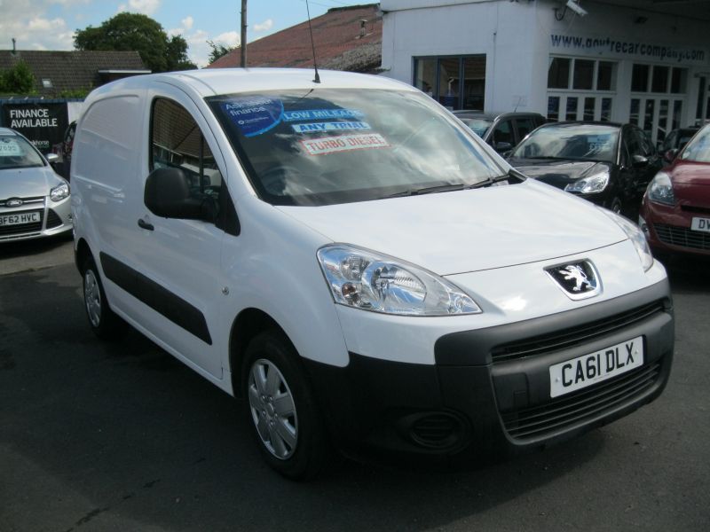 2012 Peugeot Partner 1.6 HDi S L1 850 4dr image 5