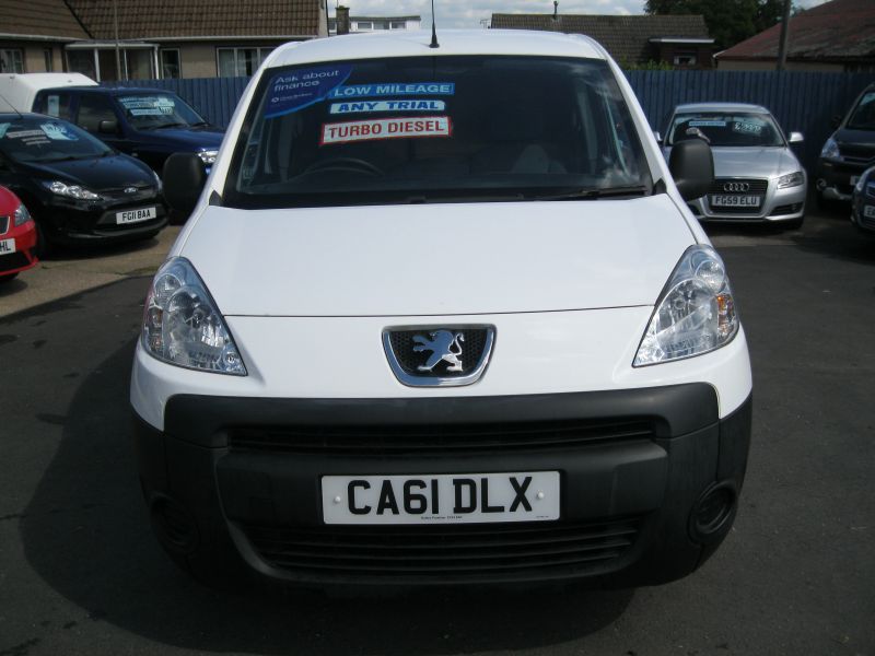 2012 Peugeot Partner 1.6 HDi S L1 850 4dr image 6