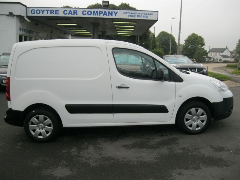 2010 Citroen Berlingo 1.6 HDi L1 625 LX 3dr image 3