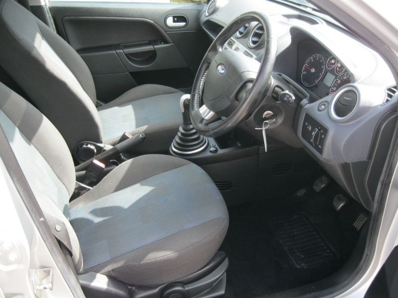2007 Ford Fiesta 1.25 Zetec 5dr image 7