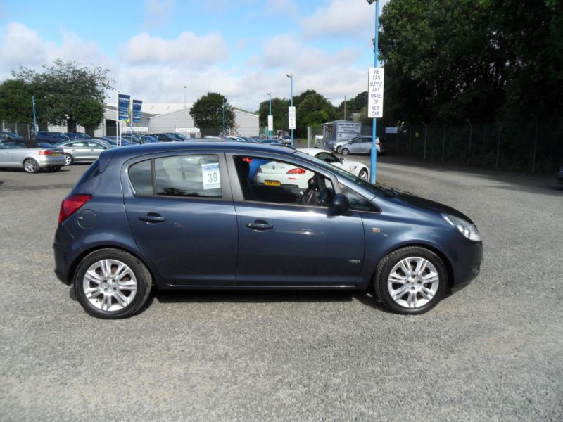 2008 Vauxhall Corsa Design 16V image 4