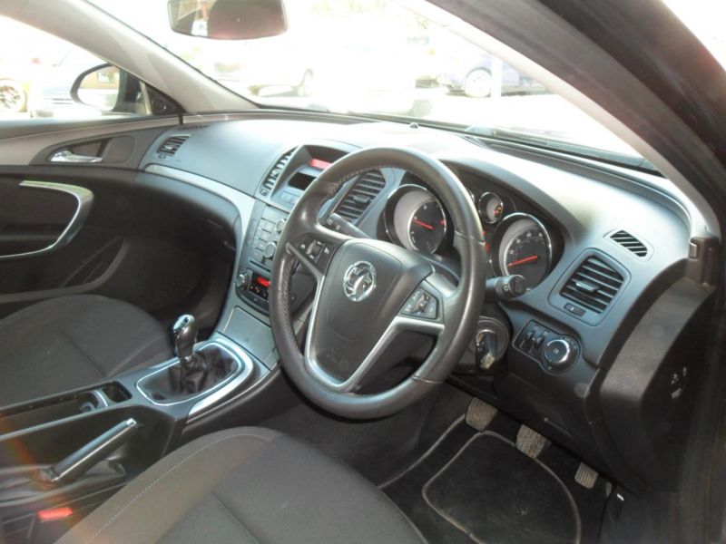 2009 Vauxhall Insignia Exclusiv Cdti image 7