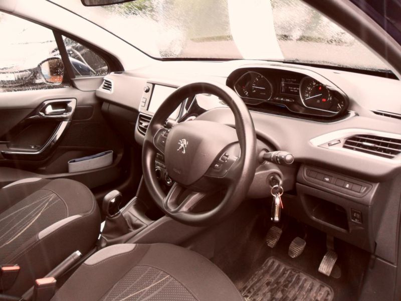 2012 Peugeot 208 1.4 5dr image 7