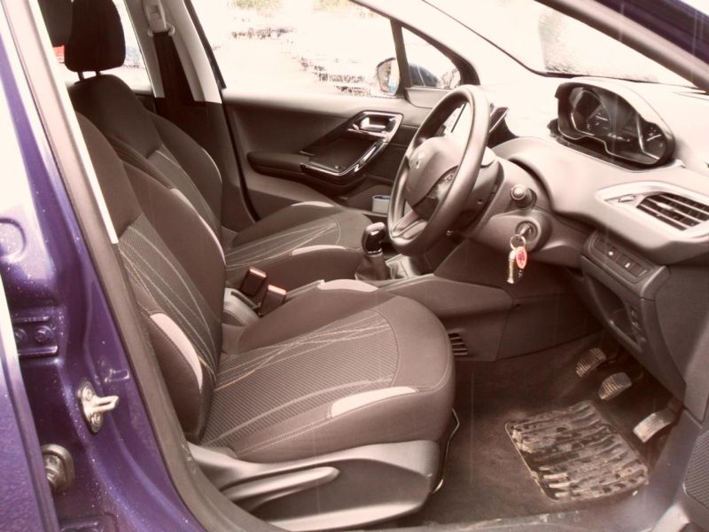 2012 Peugeot 208 1.4 5dr image 8