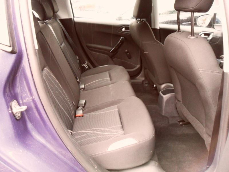 2012 Peugeot 208 1.4 5dr image 9
