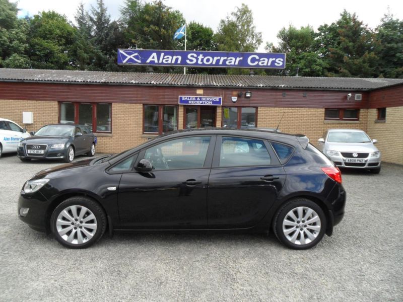 2010 Vauxhall Astra 1.6 5dr image 6