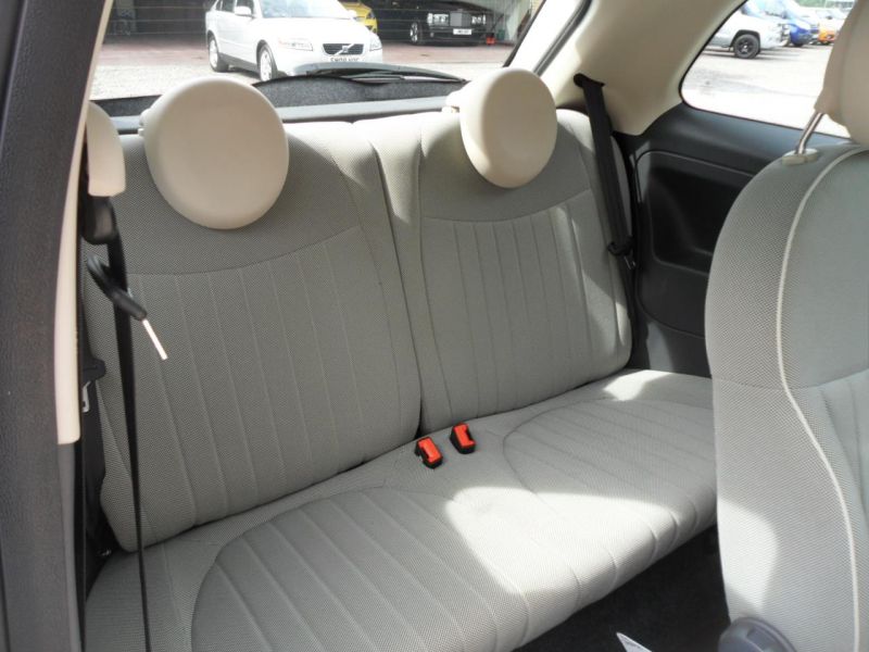 2013 Fiat 500 1.2 Lounge 3dr image 9