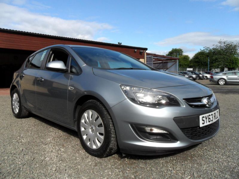 2013 Vauxhall Astra 1.7 Cdti Ecoflex S/S image 1