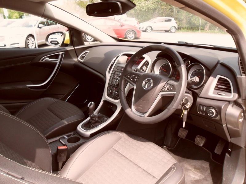 2012 Vauxhall Astra 1.4 Gtc Sri S/S image 7