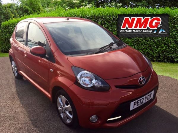 2012 Toyota AYGO 1.0 VVT-i image 1