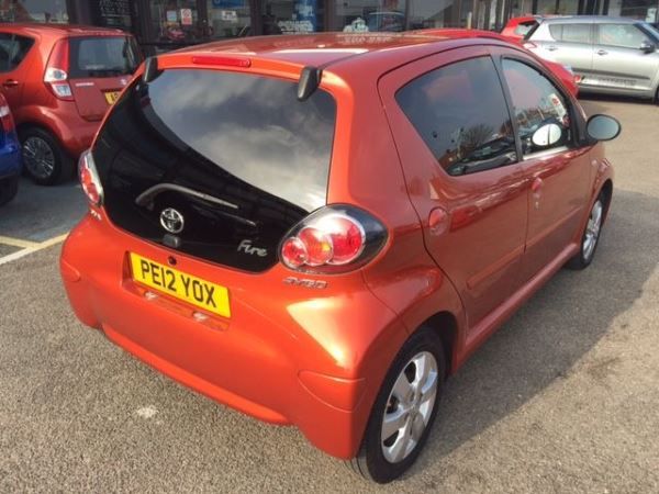 2012 Toyota AYGO 1.0 VVT-i image 6