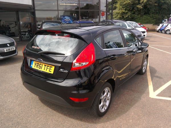 2011 Ford Fiesta 1.25 Zetec 5dr image 6