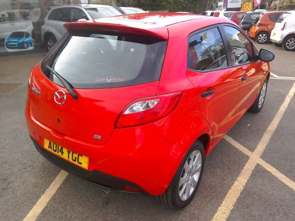 2014 Mazda 2 1.3 SE image 6