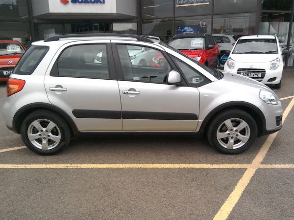 2013 Suzuki Sx4 1.6 SZ4 5dr image 3