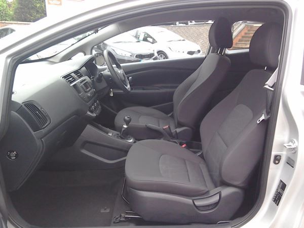 2013 Kia Rio 1.25 3dr image 4