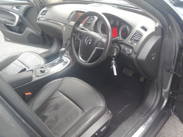 2009 Vauxhall Insignia 2.0 CDTi 5dr image 6