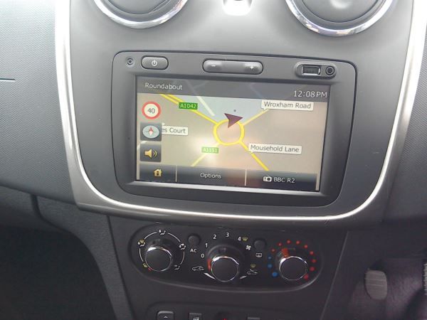 2013 Dacia Sandero 1.5 dCi 5dr image 6