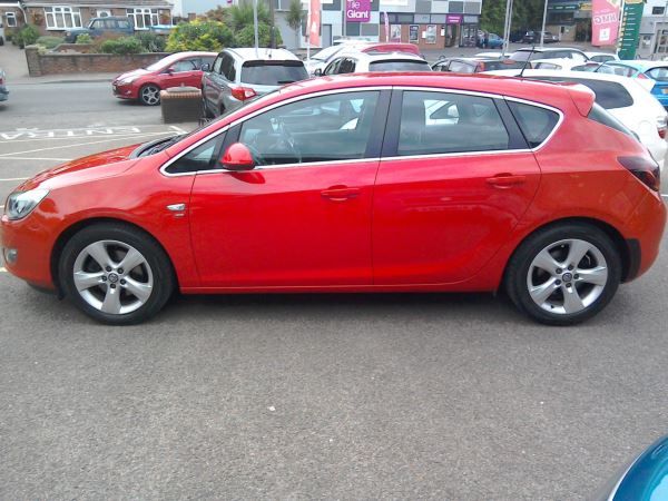 2012 Vauxhall Astra 2.0 CDTi 16V 5dr image 4