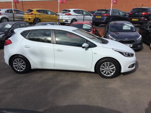 2013 Kia Ceed 1.4 5dr image 2