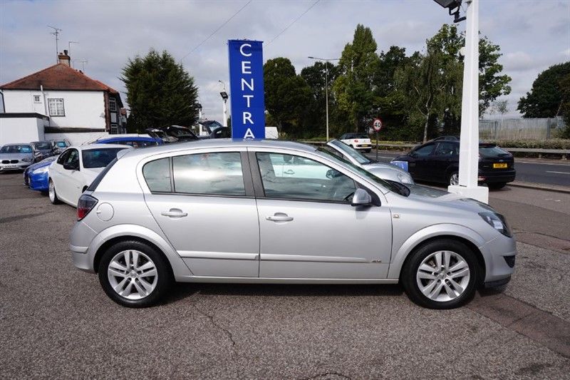 2007 Vauxhall Astra 1.6 SXI 5dr image 4