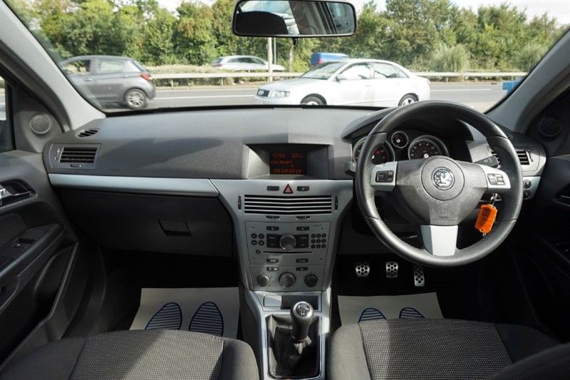 2007 Vauxhall Astra 1.6 SXI 5dr image 9