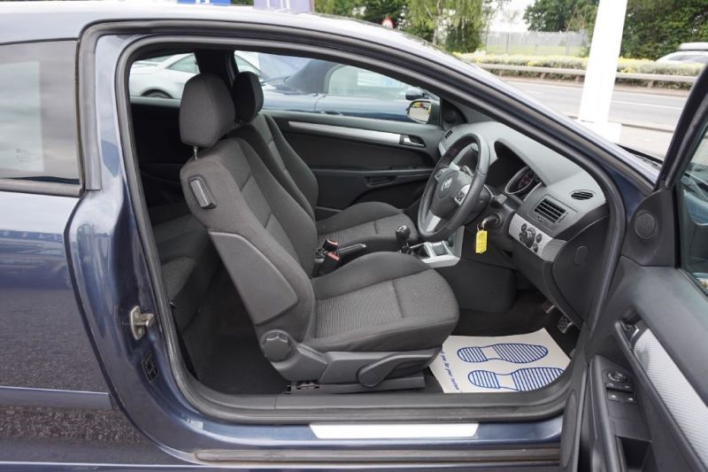 2006 Vauxhall Astra 1.6 SXI 16V 3dr image 7