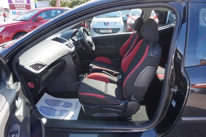 2009 Peugeot 207 1.4 Verve 3dr image 8