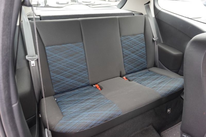 2007 Renault Clio 1.1 16V 3dr image 7