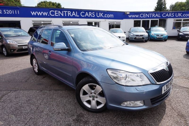 2010 Skoda Octavia 1.6 TDI 5dr image 1