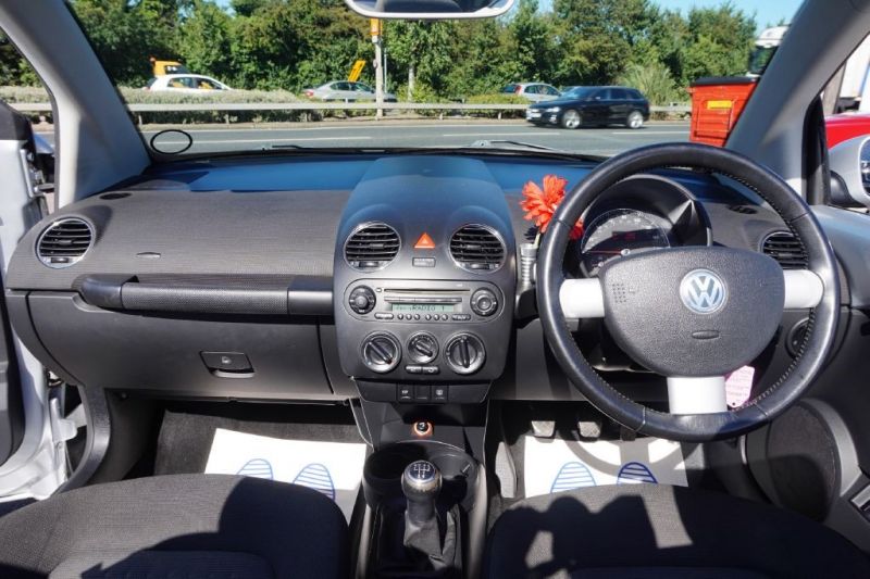 2006 VW Beetle 1.9 TDI Turbo 2dr image 9