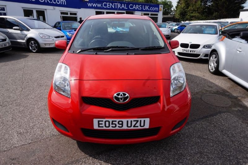 2009 Toyota Yaris 1.3 TR VVT-I 5dr image 3
